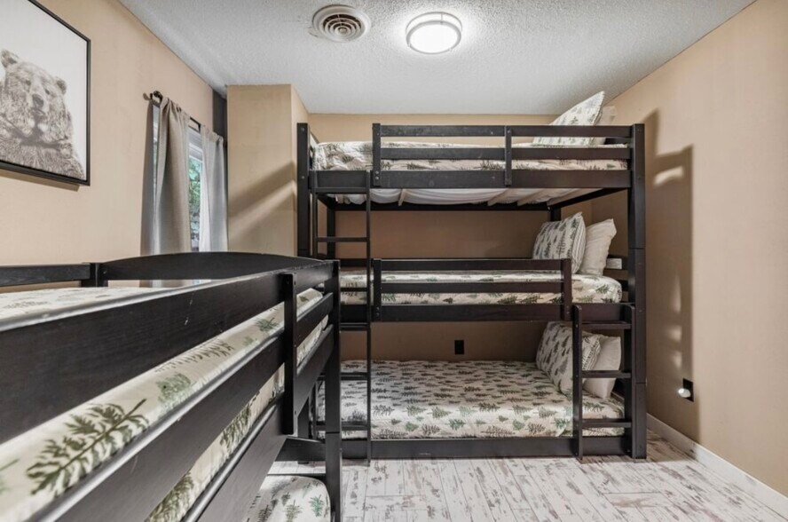 Building Photo - 3626 Pittman Center Rd