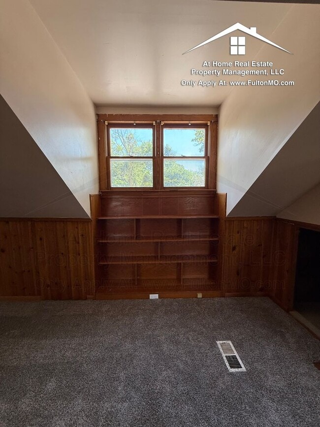 Building Photo - 1502 Forest Ave