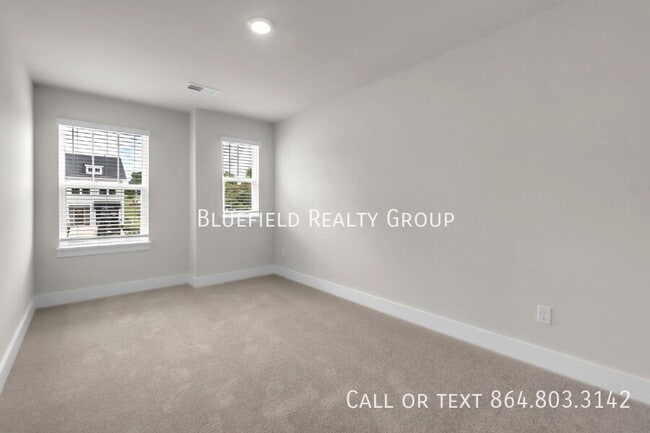 Building Photo - 406 East Parima Court