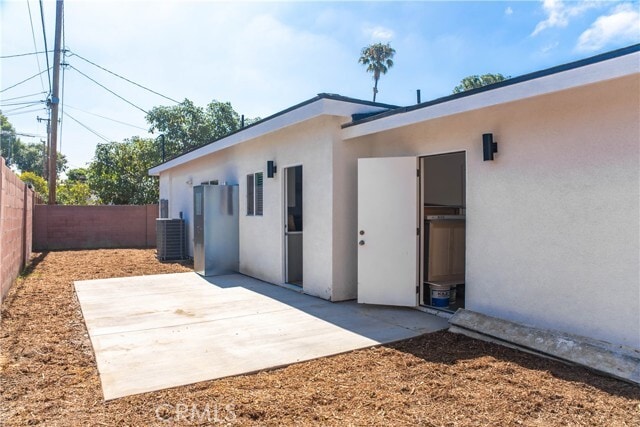 Building Photo - 11085 Iris Dr