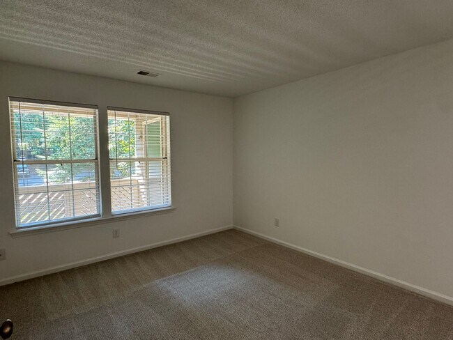 Building Photo - 6523 Clavell Ln
