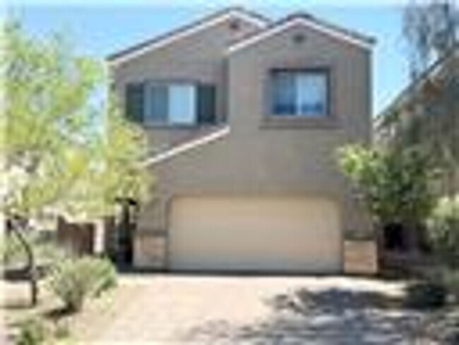 Building Photo - spacious 4 bedroom 2.5 bath home