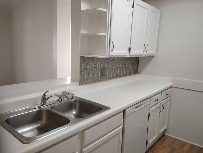 Building Photo - Southbridge VI Unit 2268K