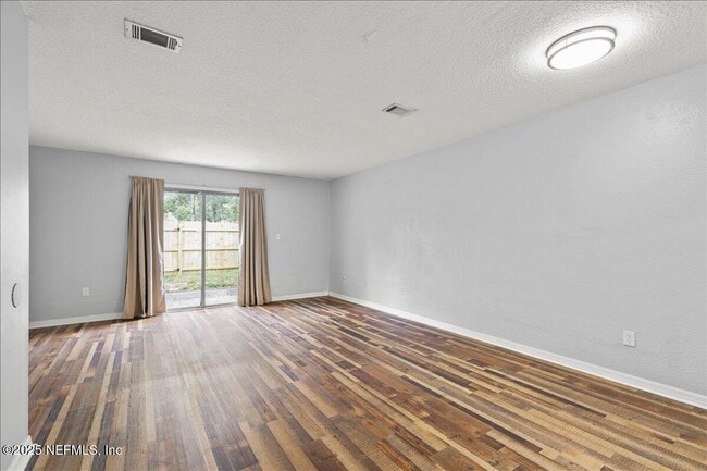Building Photo - 11406 Bedford Oaks Dr
