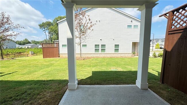 Building Photo - 694 Gabby Pt