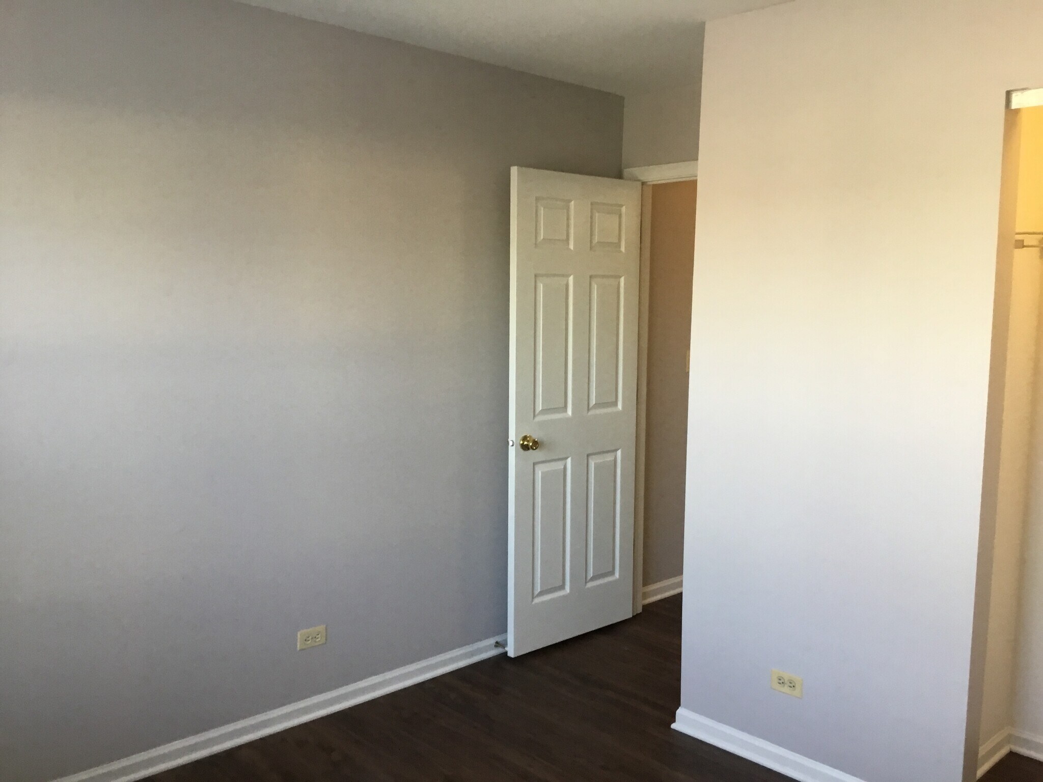 Building Photo - 13 Brian Ct