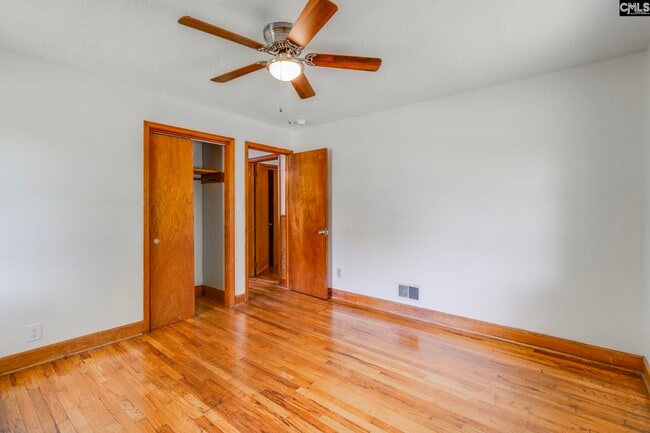 Building Photo - 120 McRae St