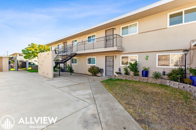Building Photo - 3407 W Olinda Ln