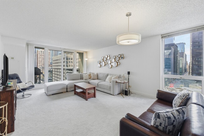 Building Photo - 200 N Dearborn St