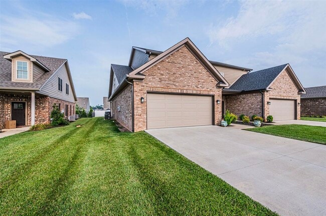 Building Photo - 535 Cumberland Pointe Ln