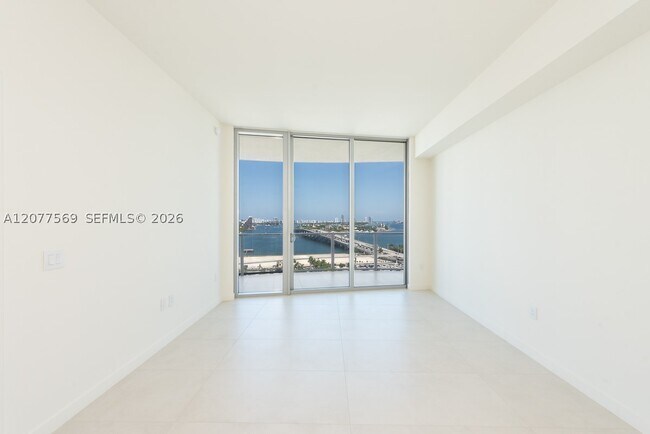 Building Photo - 1400 Biscayne Blvd