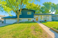 Building Photo - 8909 S 85th Ct