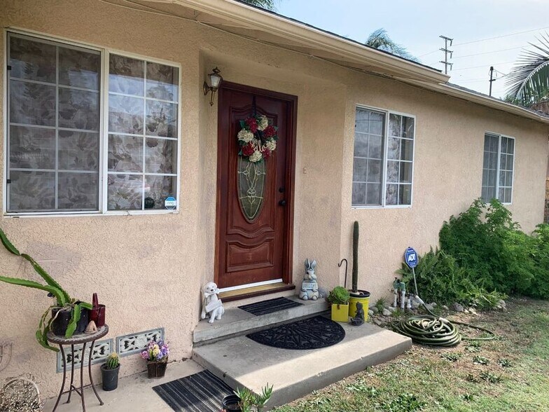 Building Photo - 1320 3 Ranch Rd