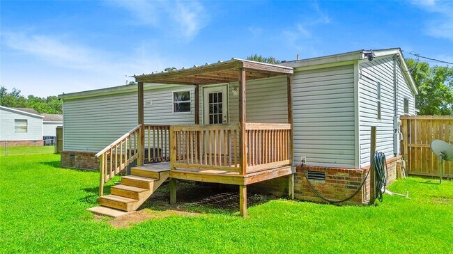 Building Photo - 16561 Desert Star Dr