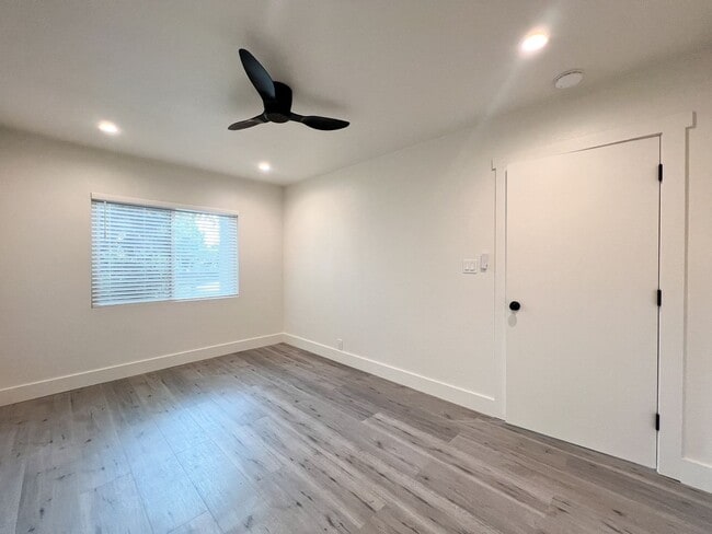 Building Photo - Yajome, 2100-2118*