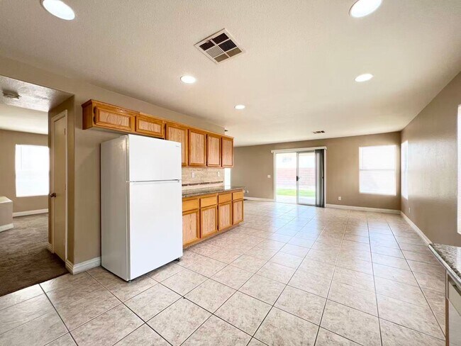 Building Photo - 9617 Marigny Ct