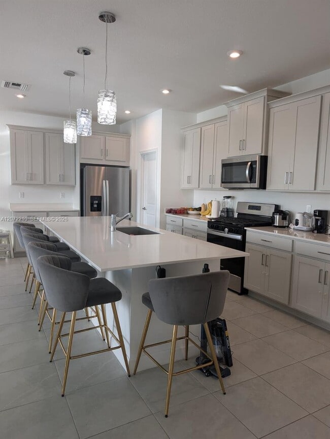 Building Photo - 10607 SW Orana Dr
