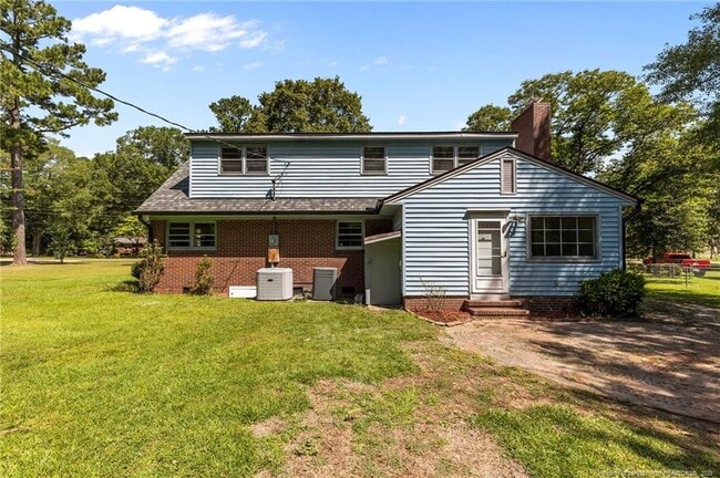 Building Photo - 13520 Oakwood Dr