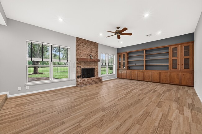 Building Photo - 2103 Winged Foot Dr