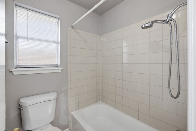 Building Photo - 5111 Crystal Bay Dr