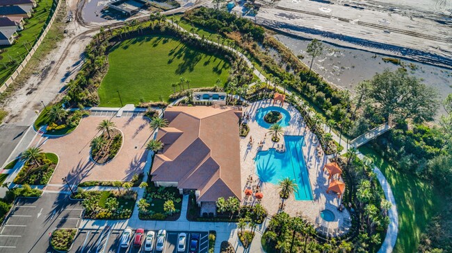 Building Photo - Beautiful Pool home in Starkey Ranch