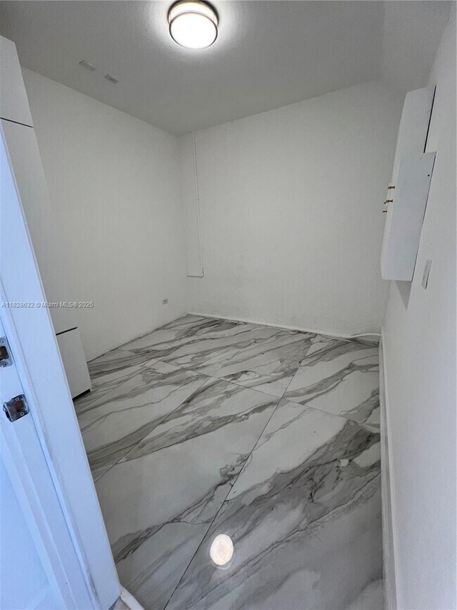 Building Photo - 11370 SW 254th Terrace