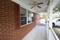 Building Photo - 113 West Dr