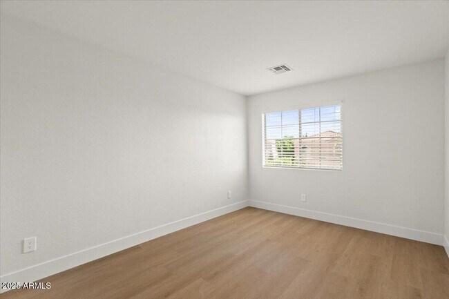 Building Photo - 2289 W Hayden Peak Dr