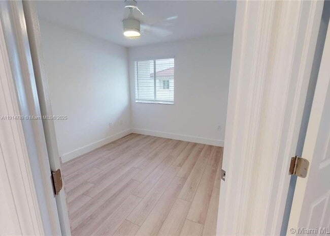 Building Photo - 5081 NW 116th Ct