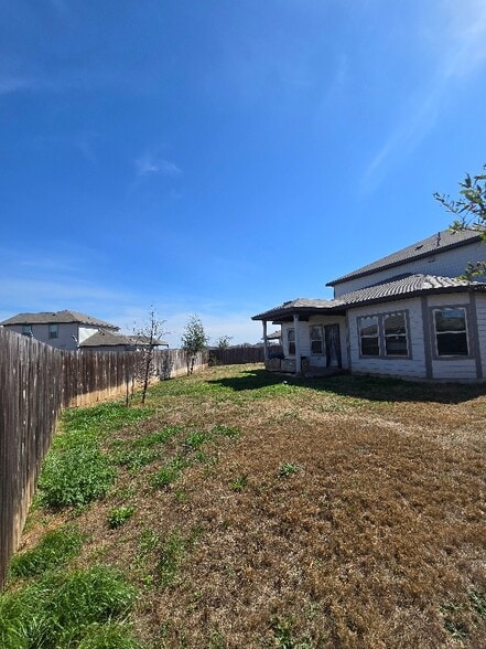 Building Photo - 9519 Bonito Fls Dr