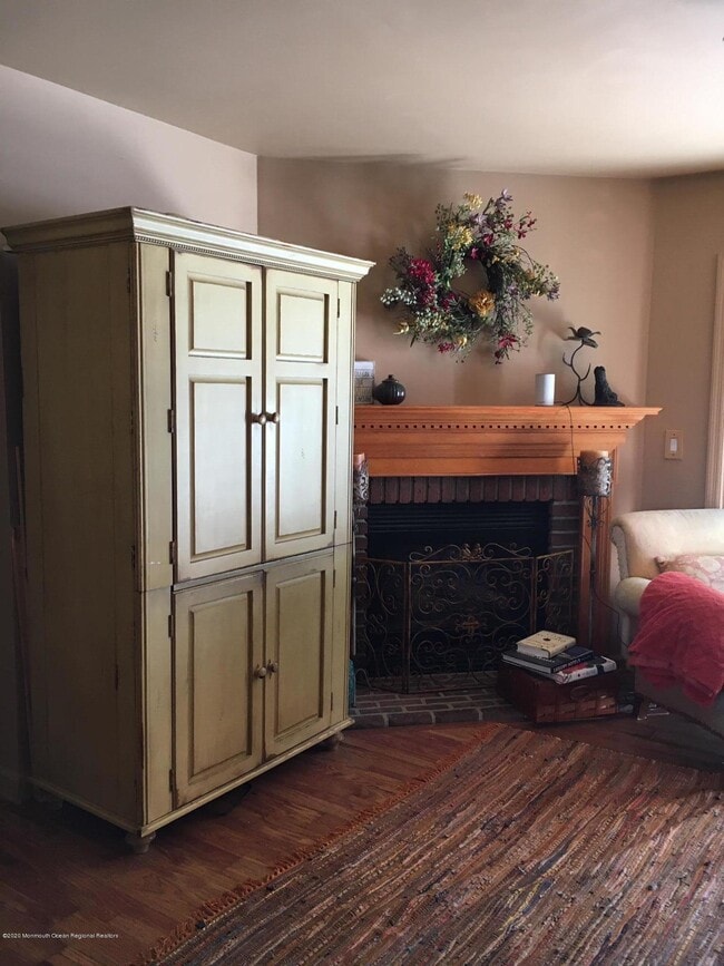 Building Photo - 2215 Old Mill Rd