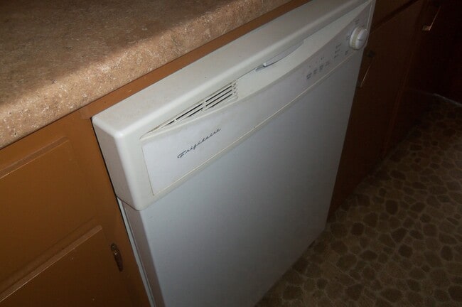 Building Photo - Charming home edge of Corvallis, close to Philomath!!