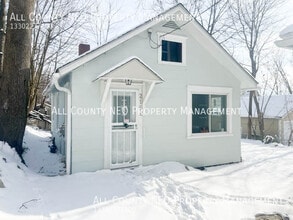 Building Photo - 2161 13th St SW