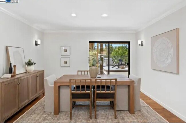 Building Photo - 131 Clover Hill Ct