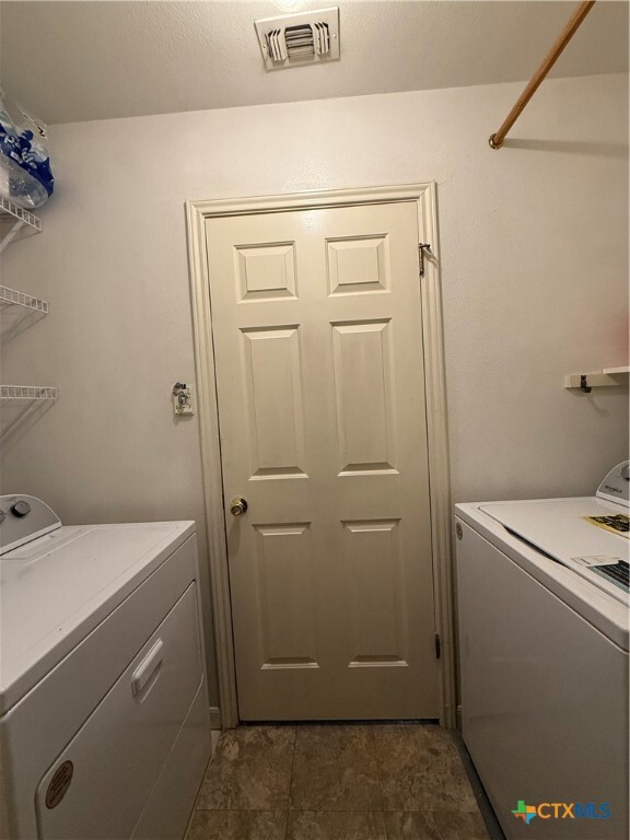 Building Photo - 1645 Kimberly Dawn Dr