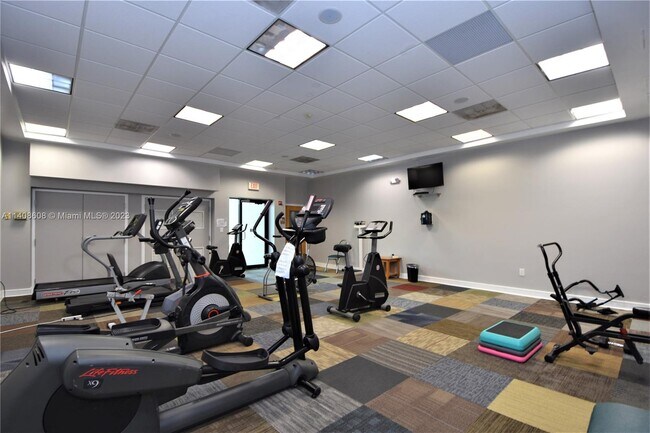 Building Photo - 7500 NW 5th Pl