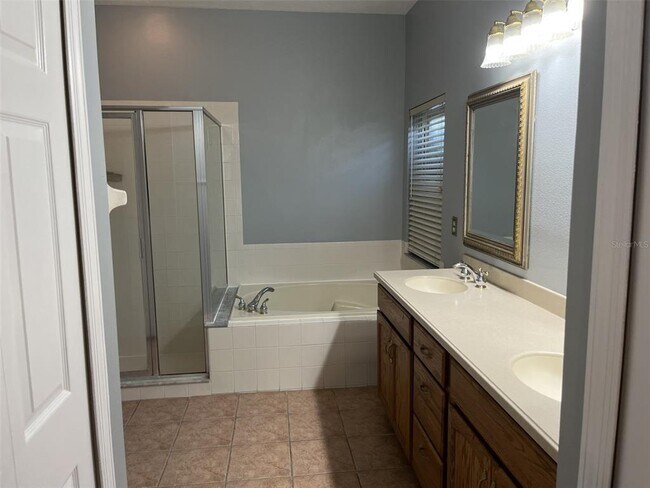 Building Photo - 2725 Crane Trace Cir