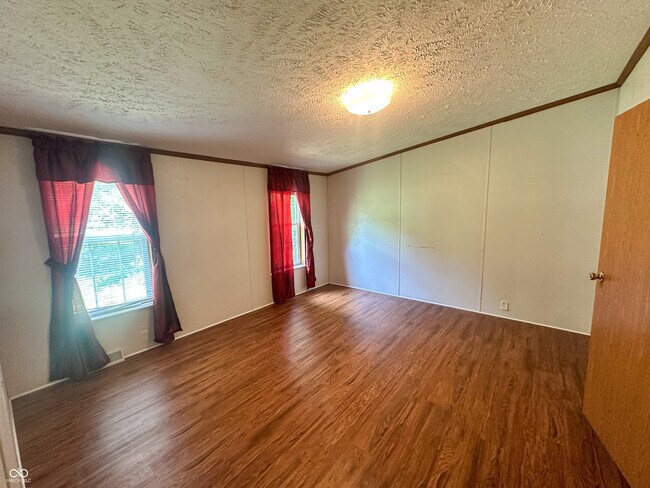 Building Photo - 6081 S County Rd 425 E