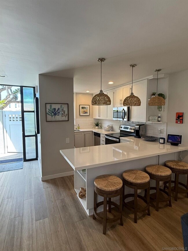 Building Photo - 2305 Camino Del Mar