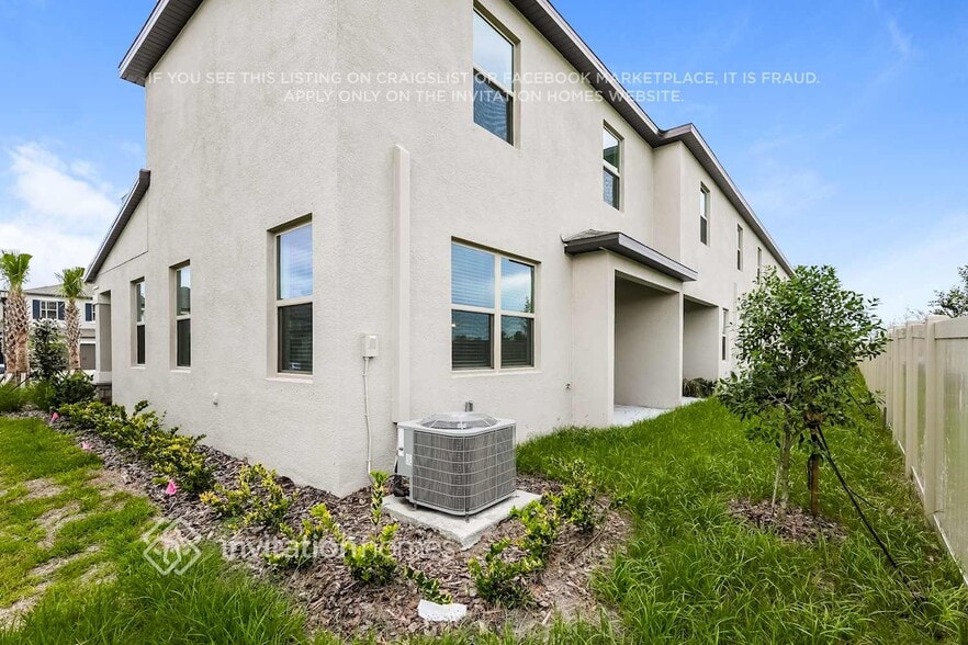 Building Photo - 3086 Bryant Park Dr