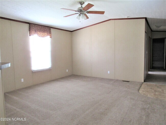 Building Photo - 900 NC-241