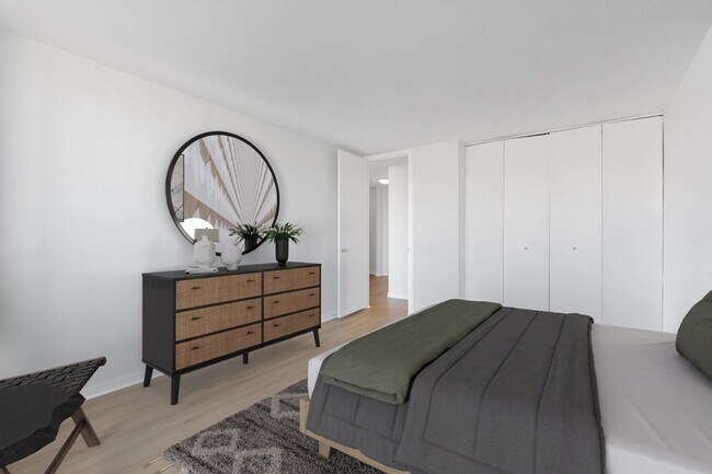 Building Photo - 655 W Irving Park Rd