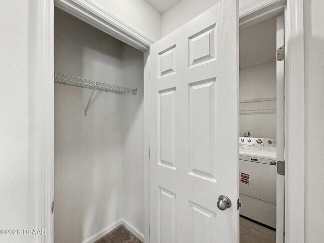 Building Photo - 55 Signet Cir