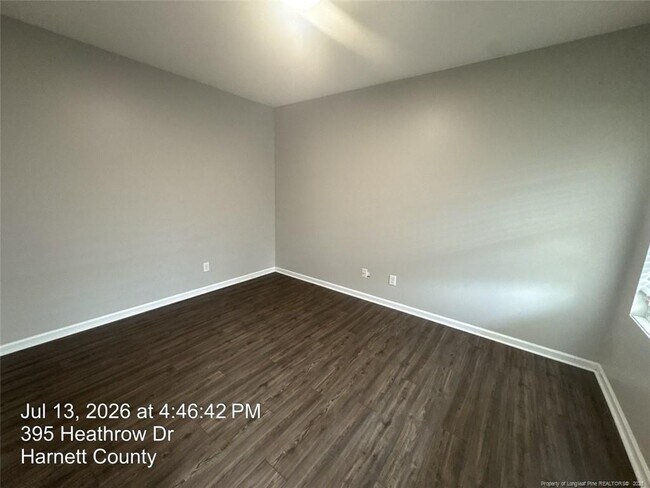 Building Photo - 395 Heathrow Dr