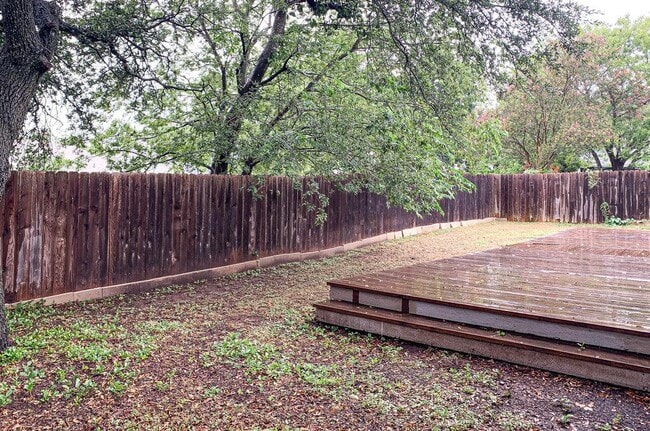 Building Photo - 11803 Hyacinth Dr