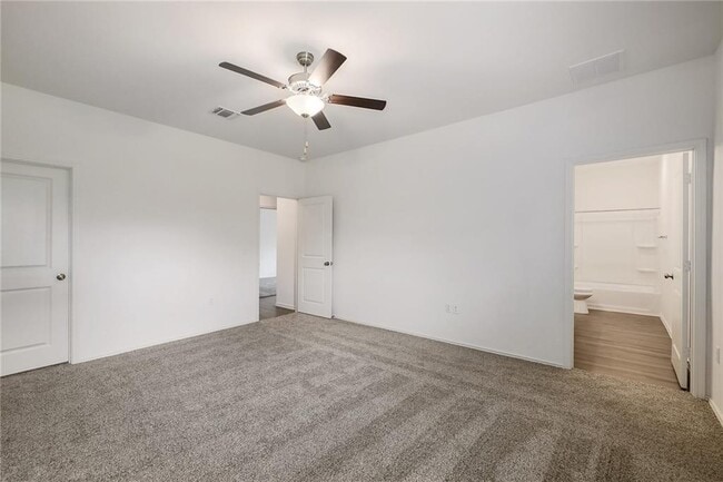 Building Photo - 7109 Spirit Hill Rd