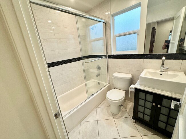 Building Photo - 8343 DUNBARTON - SHORT TERM LEASES AVAILABLE , NEWER*4 BD*3BA*TOWNHOME*PRIVATE YARD*WASHER/DRYER*