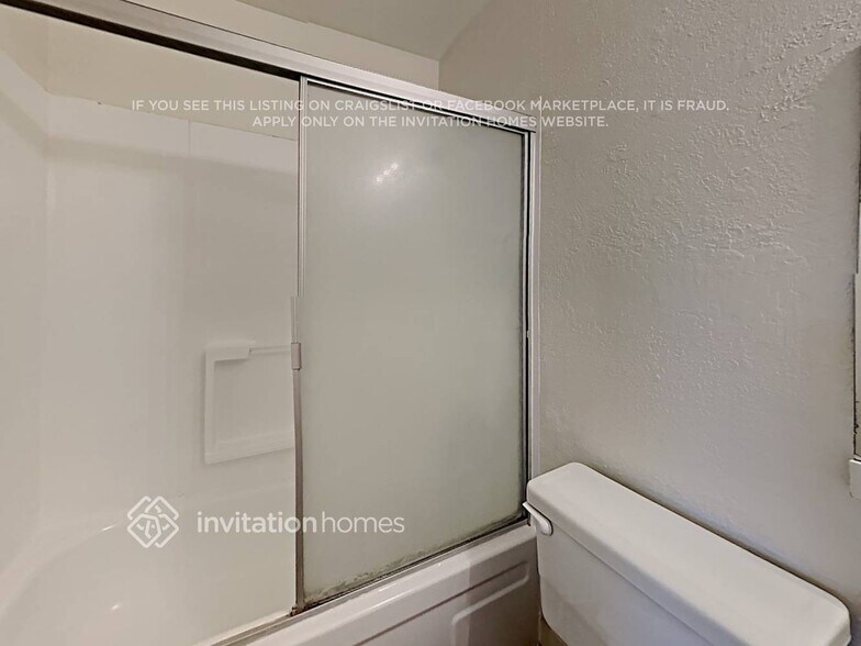 Building Photo - 7913 Samantha Way