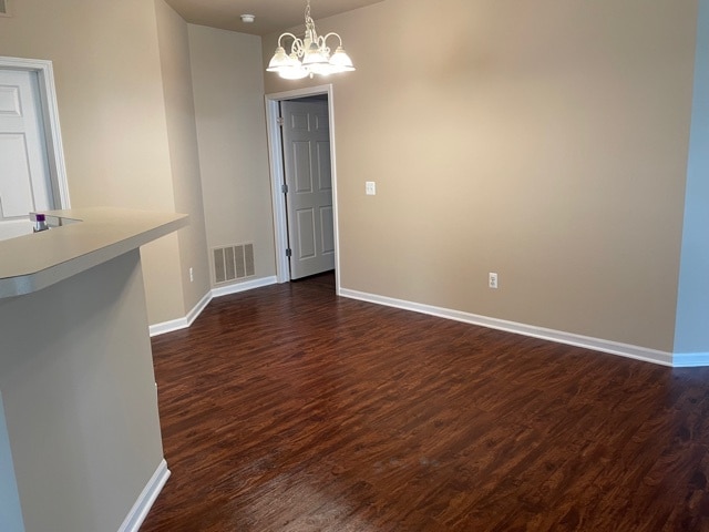 Building Photo - 8429 Towne Center Cir