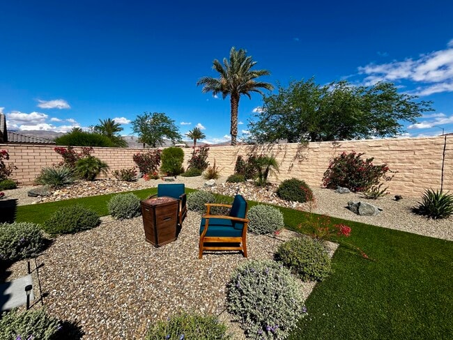 Building Photo - 43930 Arancia Way